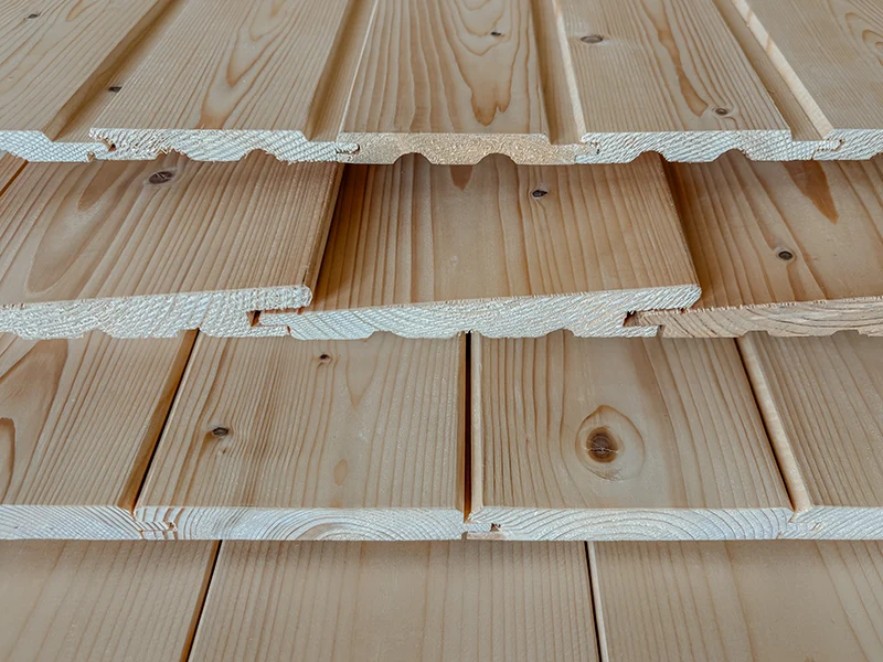 Hobelware – Keilstülpbretter, Fasebretter und Faseline für Fassade und Innenraum holzbau - Hobelware aus Fichte und Kiefer: Keilstülpbretter, Fasebretter und Faseline-Profile für Fassade und Innenausbau